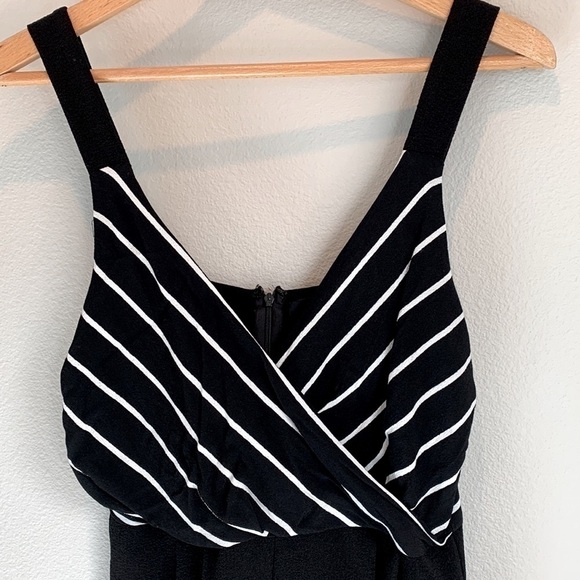 MinkPink Moonshine Striped Wrap Front Romper w/ Pockets Black & White Sz Medium - Picture 4 of 11